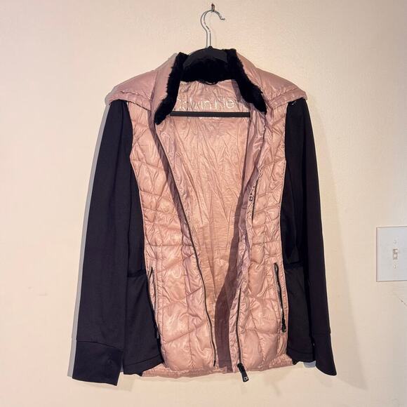 Calvin Klein Puffer Jacket - Quilted Hooded Coat with Fleece Sleeves - Picture 9 of 10